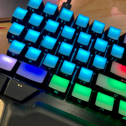 Translucent keycaps by GarD'Tor