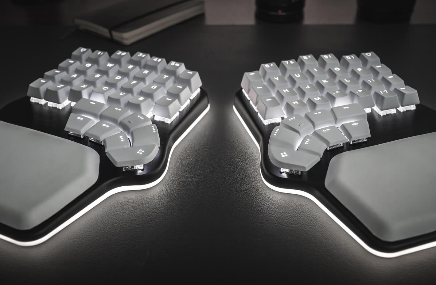 Defy Keycaps and Palm Pads Bundle