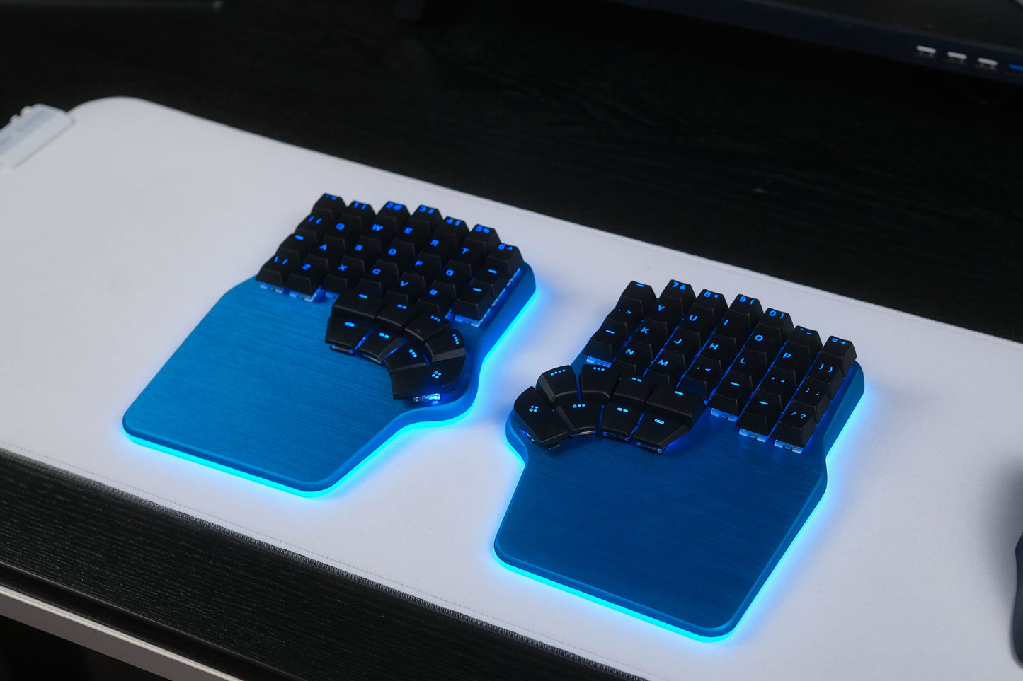 Dygma Defy Frankenstein Blue & Black